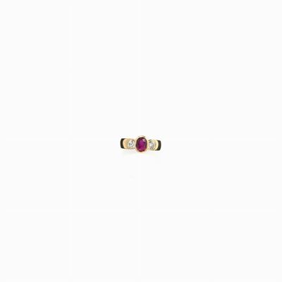 Anello in Rubino e Diamanti in Oro Giall