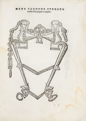 Seconda edizione rara stampata a Pesaro dell' opera di Grisone (fine del sec. XV secolo – seconda metà del sec. XVI ), fondatore della scuola di cavalleria napoletana, che ottenne subito ampi consensi, tanto da essere tradotta e diffusa in tutta Europa. Le numerose tavole xilografate raffigurano i vari modelli di morsi.  Ordini di cavalcare, et modi di conoscere le nature de' cavalli, emendare i vitii loro, e ammaestrargli per l'uso della guerra [...]