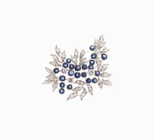 SPILLA IN ORO, ZAFFIRI E DIAMANTI
in oro