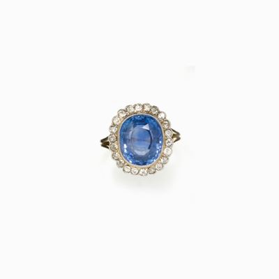 Anello in Zaffiro e Diamanti con Montatu