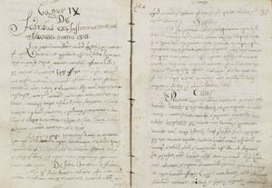 La prima parte del manoscritto contiene: Tractatus de pulsibus, Tractatus de febribus (suddiviso in capitoli che descrivono i vari tipi di febbre); Dissertatio de reumatismo et artrithide; Dissertatio de morbij infanti (suddiviso in più capitoli): la descrizione delle patologie è seguita dalla spiegazione di sintomi, cause, prognosi e cura. Praelocutio ante Praxij Medica, suddiviso in più capitoli con la data finale 12 luglio 1766. La seconda parte contiene la Semiotica suddivisa in XXIV capitoli e datata 6 dicembre 1766. La parte terza contiene: De Therapautica, suddivisa in 2 sezioni e vari capitoli. Nelle 2 carte successive si trova un indice in ordine alfabetico datato 1 gennaio 1767, seguito dai nomi dei medici che tenevano le lezioni a Palermo, a partire da Paolo Sgroi. Sul verso dell'ultima carta, Salvatore Bentivegna, evidentemente l'autore del manoscritto, racconta la sua venuta a Palermo da Caltagirone per studiare medicina il 1 ottobre 1765. Trattati di medicina