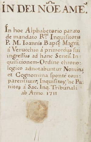 "In hoc Alphabetario parato de mandato R.mi Inquisitoris P.M. Ioannis bapte Magni à Verucchio à primordiis sui ingressus ad ahnc Senen.Inquisitionem. Ordine chronologico adnotabuntur Nomina et Cognomina sponte comparentium; Inquisitorum ac Punitorum à Sac. Inq. Tribunali ab Anno 1711".
Così inizia questo intrigante elenco, carico di tutto il peso plumbeo della Sacra Inquisizione, dove anno per anno, in ordine alfabetico, vengono elencati gli interrogati e condannati dal Tribunale. Da Annibale Ticci e Andrea Bardani, entrambi responsabili di atti ereticali, sino a Santi Domenico, accusato di bestemmia nel 1771. Sessanta anni di interrogatori e condanne qui sinteticamente registrate: dietro questi pochi nomi è lecito immaginare il peso e lo stridore delle catene, il buio delle galere. tutta quella celebre e nefasta iconografia che ben conosciamo.      Indice degli interrogati e condannati