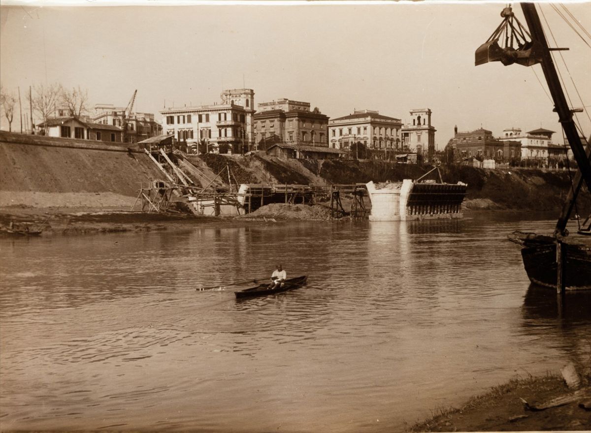 Roma - Antonelli, Augusto - Ponte Matteotti e Altri Edifici