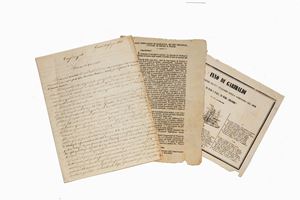 L'Associazione dei Comitati di Provvedimento - Preside Garibaldi si riproponeva di raccogliere fondi per il riscatto di Roma e Venezia, attraverso la sottoscrizione di apposite cedole. Qui sono presenti ben 37 fogli in bianco, per un totale di 74 cedole. Di grande rarità il volantino originale su carta azzurrina in cui Garibaldi, da Caprera, in data 13 gennaio 1861 accetta la Presidenza dell'Associazione dei Comitati di Provvedimento, sorti allo scopo di promuovere "nuove oblazioni tra i nostri concittadini, e riunire tutti i mezzi necessarii ad agevolare a Vittorio Emanuele la liberazione della rimanente Italia." La rimanente Italia, a quell'altezza cronologica, voleva dire essenzialmente Venezia e Roma, per le quali si battevano i suddetti Comitati. Si tratta quasi esclusivamente di Comitati delle Province Meridionali d'Italia, perlopiù pugliesi, attivi ad Alberobello, Locorotondo, Martina Franca etc. di cui si conservano decine di dispacci e comunicazioni, di vario genere, tutte databili tra il 1861 e il 1862, a firma dei vari dirigenti e responsabili. Ma il primo documento qui conservato, datato Potenza 20 agosto 1860, è un'assoluta chicca storiografica: si tratta del foglio volante incitante all'insurrezione delle popolazioni "di Basilicata, de' due Principati, Contado di Molise e Puglie" a firma Camillo Boldoni. Colonnello Capo Militare dell'insurrezione. Camillo Boldoni (Barletta, 15 novembre 1815 – Napoli, 3 gennaio 1898) è stato un patriota e ufficiale italiano. Difensore di Venezia durante la Prima Guerra di Indipendenza, comandante del reggimento Cacciatori degli Appennini nella Seconda Guerra di Indipendenza, inviato di Cavour nel mezzogiorno continentale mentre era in corso la Spedizione dei Mille, fu anche Colonnello Capo Militare della Insurrezione Lucana e nel Barese. Rara una cedola di sottoscrizione a Il Popolo d'Italia - Giornale politico italiano, la cui necessità è ribadita nell'annessa richiesta volta a sostenere "i grandi principi dell'unità e della libertà del paese". Curioso e raro il volantino che incita le donne baresi a riunirsi per la Patria, fondando la Filantropica Associazione delle donne baresi in data 24 marzo 1862, la cui attività si espliciterà subito a distanza di un mese (25 aprile 1862) con una Lotteria Umanitaria ricca di premi. Nel lotto anche un raro foglio volante recante il testo poetico in quartine baciate La Camicia Rossa di Gian Paolo Borghetti, scrittore, poeta e politico francese (1816-1897), l'Inno di Garibaldi eseguito dalle truppe italaine nella campagna del 1859, 5 strofe di 10 versi ciascuna e un testo poetico dal titolo La congratulazione dei Popoli per la guarigione del prode Giuseppe Garibaldi, a firma G. La Chelba. Documenti risorgimentali