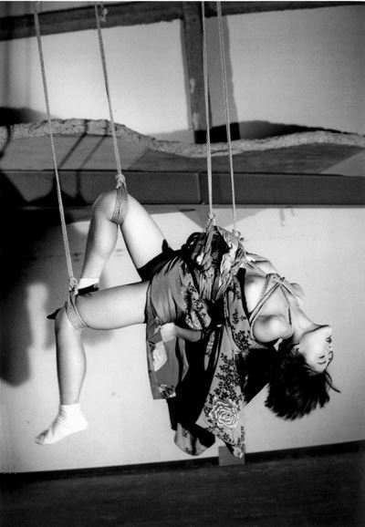 Tokyo Commedy Bondage, 1995 - 1997, stampa vintage alla gelatina ai sali d'argento