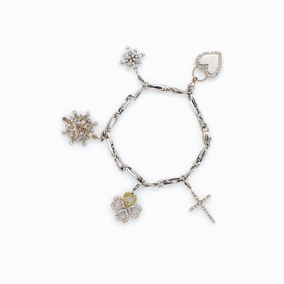 Bracciale con Charms in Oro e Diamanti,