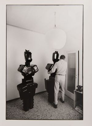 Ugo Guarino
Stampa in bianconero ai sali