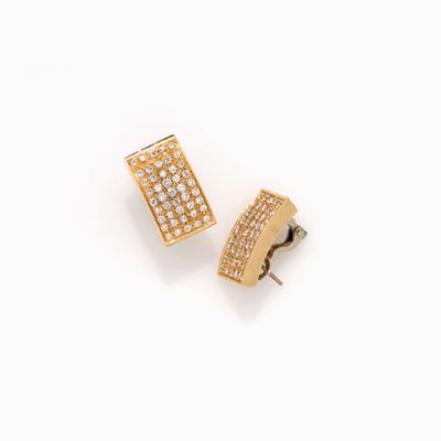 Paio di Orecchini in Oro e Diamanti di F