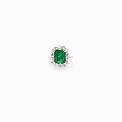 Anello in Smeraldo e Diamanti, Circa 197
