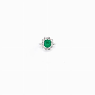 Anello in Smeraldo e Diamanti, Circa 197