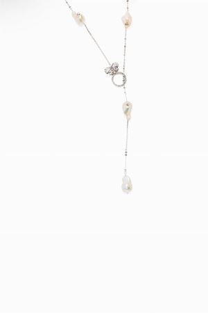 in oro bianco 18kt, perle coltivate e diamanti