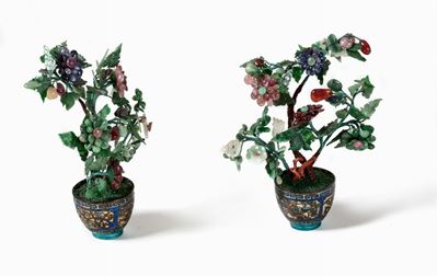 Cina, Due vasi di fiori in pietre dure, XX secolo