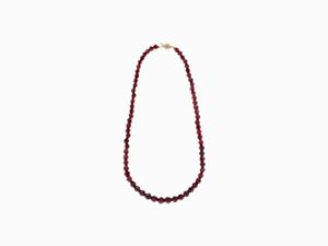 COLLANA IN GRANATI E ORO
ad un filo di g