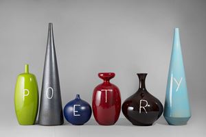 Poetry
6 vasi di varia misura