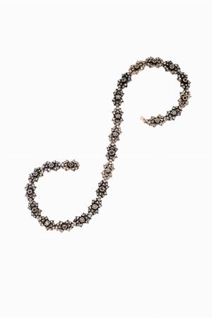 in argento, oro, zaffiri e diamanti