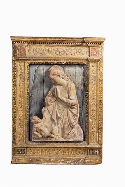 Madonna con Bambino, altorilievo in terracotta applicata su tavola