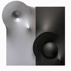 Doppia superficie argento - nero, n°11, 2015