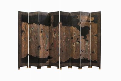 Paravento giapponese a otto ante, legno laccato nero decorato con motivi floreali, fine XIX - ini...