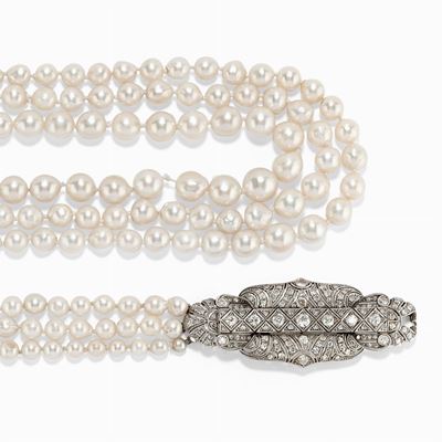 Collana in oro bianco 18 kt con perle coltivate e diamanti, a tre fili