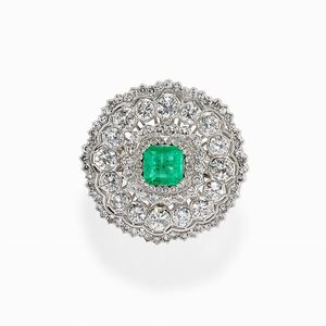 ANELLO IN ORO BIANCO 18KT, SMERALDO E DIAMANTI