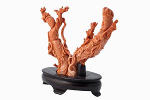 scultura in corallo, Cina 1950 circa, con base in legno