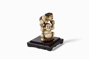 Two ivory fighters, Japan Meiji period