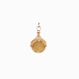  - PENDENTE D&#39;EPOCA IN AGATA E ORO CON STEM