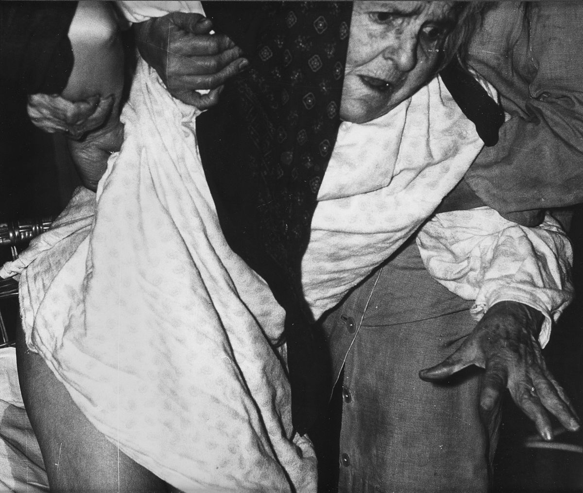 Mario Giacomelli - Verrà la morte e avrà i tuoi occhi, stampa ai sali d'argento