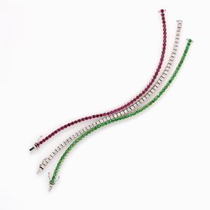 LOTTO DI TRE BRACCIALI TENNIS
a formare 