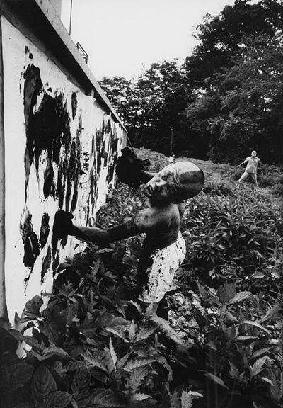 Boxer-painter, Tokyo, 1961 Stampa Succe