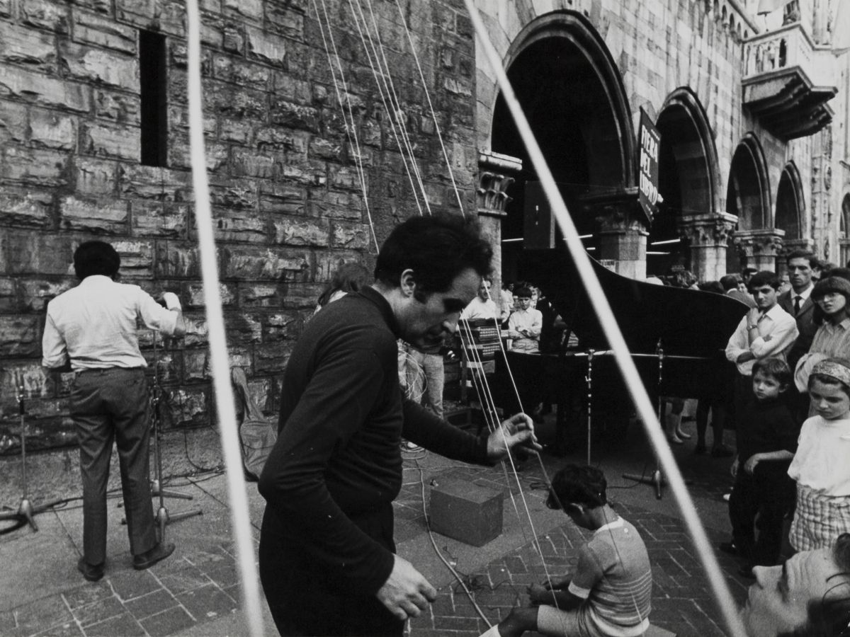 Ugo Mulas - Campo urbano - Interventi estetici nella dimensione collettiva urbana, 1969, 4 stampe...