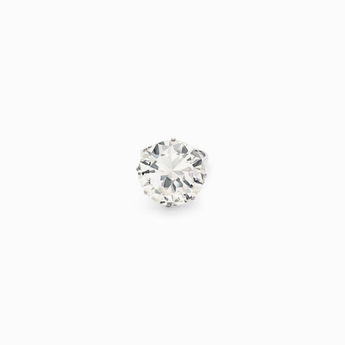 Anello in Platino e Diamante Ct 13,70an