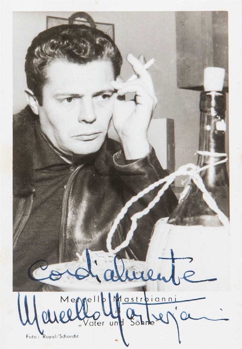 Marcello Mastroianni e altri attori italiani, Cartoline e fotografie autografate (1900)