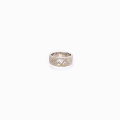 Anello in Oro e Diamante Realizzato in