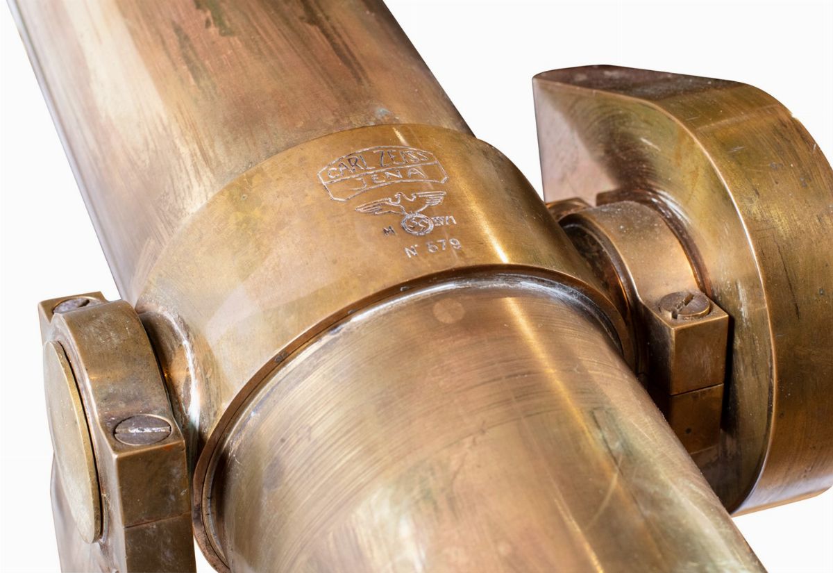 Carl Zeiss, Cannocchiale in ottone con tripode originale