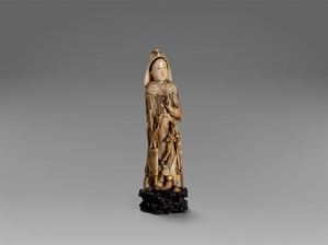 Scultura in avorio raffigurante guerriero, Cina fine secolo XIX - inizi secolo XX