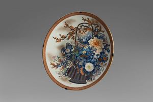 Large plate in porcelain, Japan 19th - 20th centuries