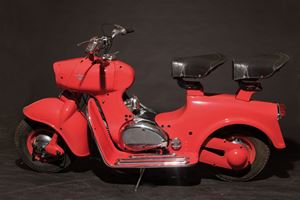 fin-moto-00027 Rumi Formichino rosso