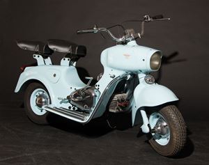 fin-moto-00026 Rumi formichino azzurro