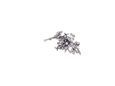Spilla in Oro Rosso, Argento e Diamanti,