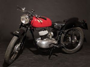 fin-moto00013 Morini 125 sport con serba