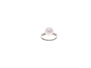 ANELLO IN ORO, PERLA E DIAMANTI
in oro b