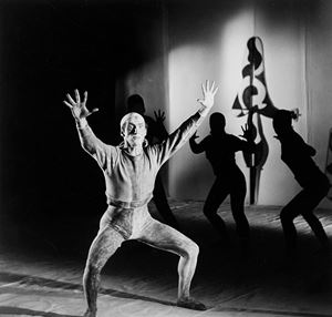 Film still "Between two words", anni 195