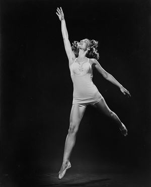 Ballerina, fine anni 1940

Stampa vintag