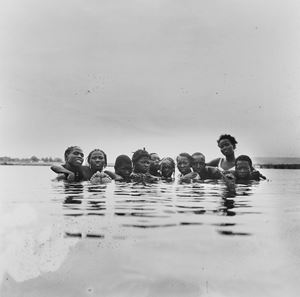 Pendant les grandes chaleurs, 1974

Stam