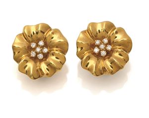 PAIO DI ORECCHINI IN ORO E DIAMANTI