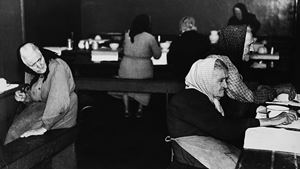 Vita d&#39;ospizio, 1957-1958
Stampa vintage