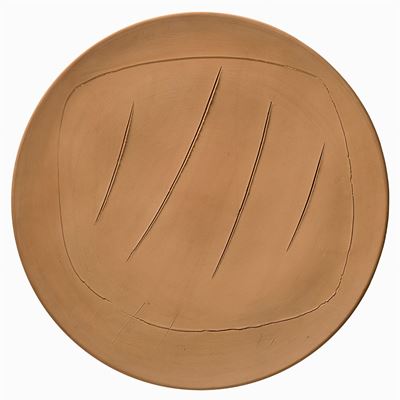 Concetto spaziale, 1960, terracotta ingobbiata, diametro 49 cm
