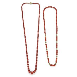 LOTTO DI DUE COLLANE IN CORALLO ROSSO E ORO