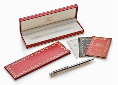 Cartier, Penna Stilo Trinity Les Must de Cartier in Argento Placcato e Anello in Oro